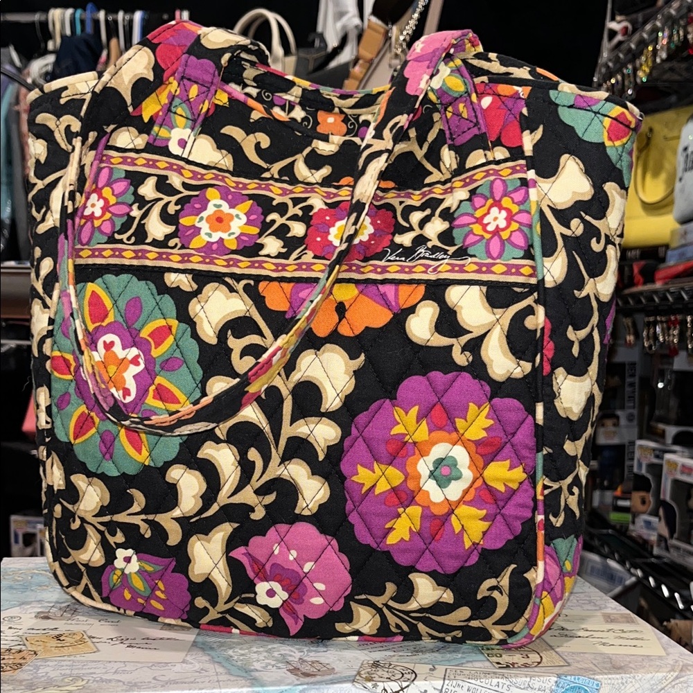 Vera Bradley Suzani Retired Pattern Quilted Shoulder Tote Bag